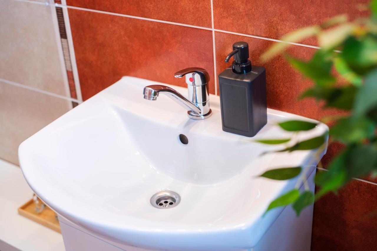 Apartman U Horynu - Sadova Ческа Требова Екстериор снимка