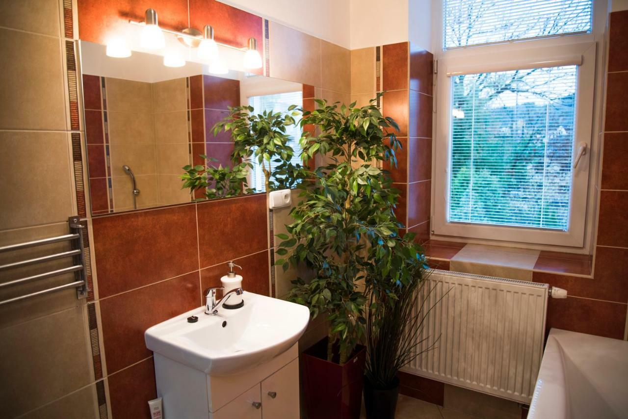 Apartman U Horynu - Sadova Ческа Требова Екстериор снимка